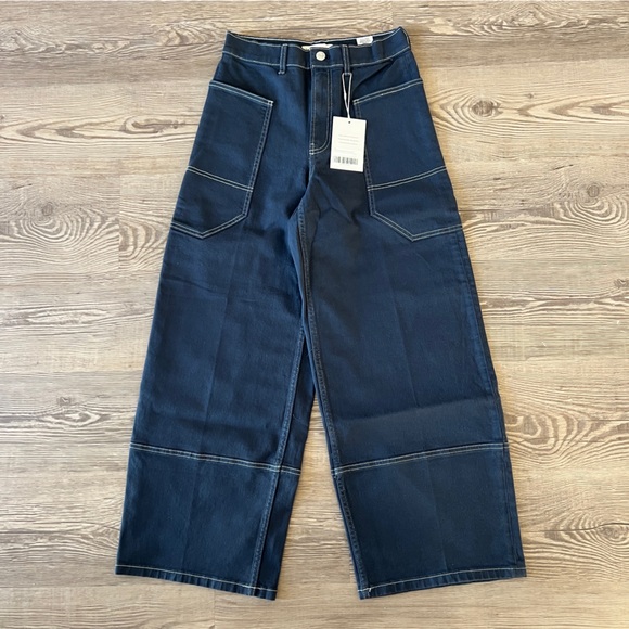 Everlane Utility Gardener Pant in Navy. Size 26 Regular. - Picture 3 of 6